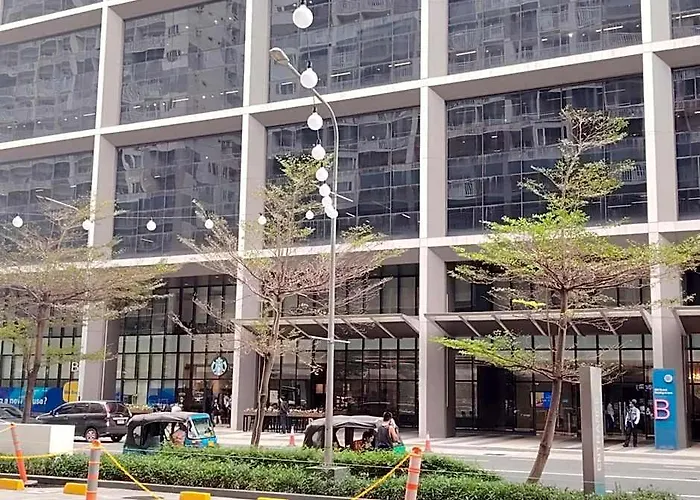 Shore Staycation Unit At Mall Of 4*